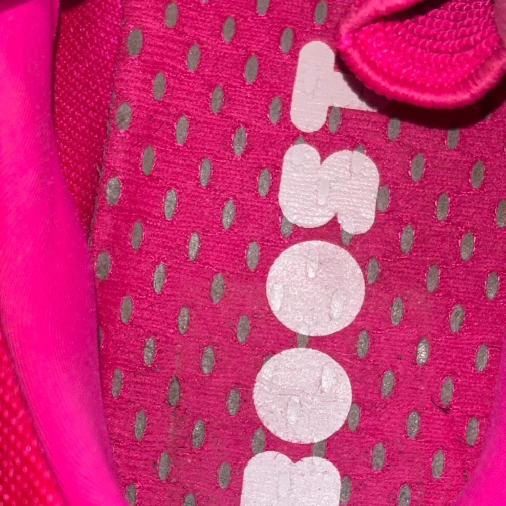 Adidas Adult Vibrant Pink Sneakers sz 8 - Picture 6 of 8